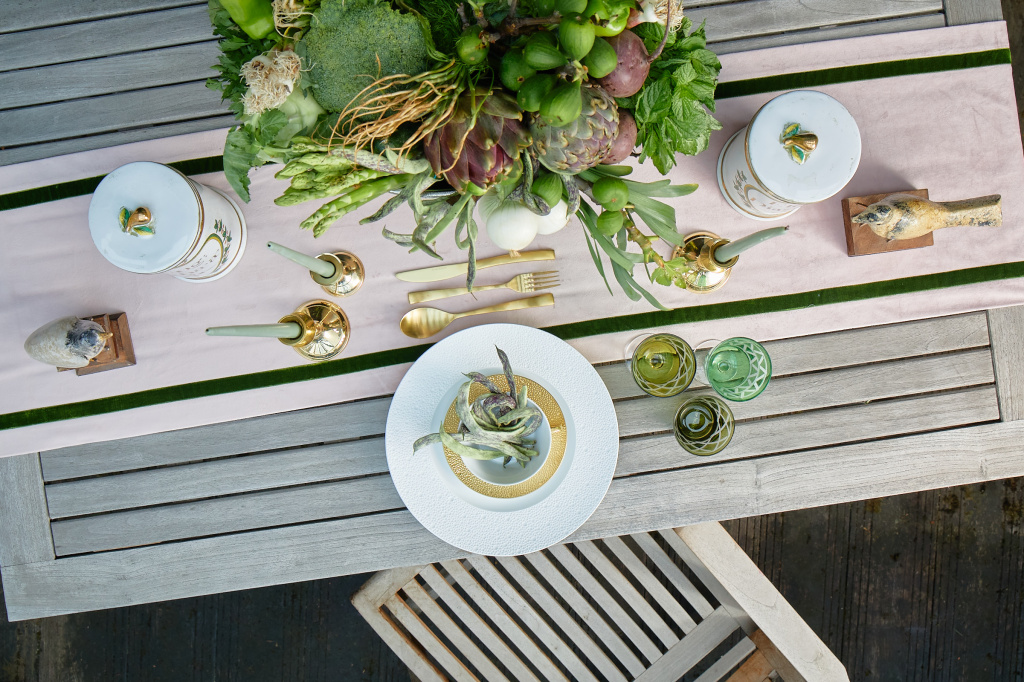 Truffle Bee Velvet runner (1).jpg